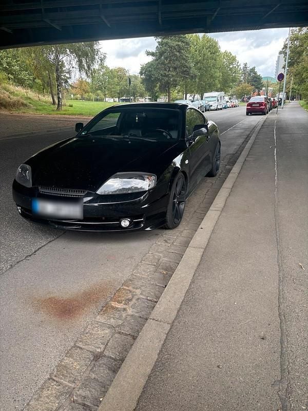 Schwarz Gebraucht 2004 Hyundai Coupé Coupé | 7.000 € - Bild 1/4