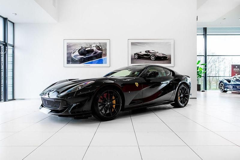 Gebraucht Ferrari 812 795 PS (584 kW) 2018 Schwarz Coupé