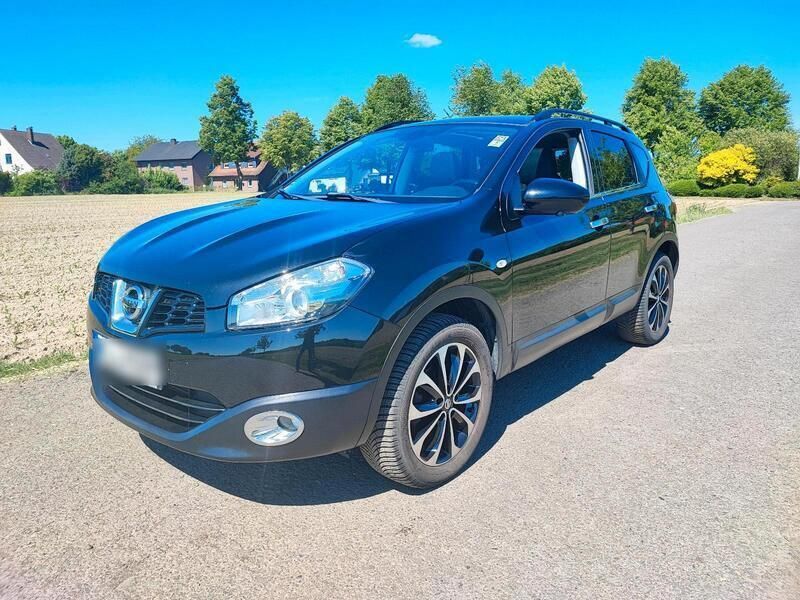 Schwarz Gebraucht 2013 Nissan Qashqai 360º SUV | 6.950 € (Fairer Preis) - Bild 1/4