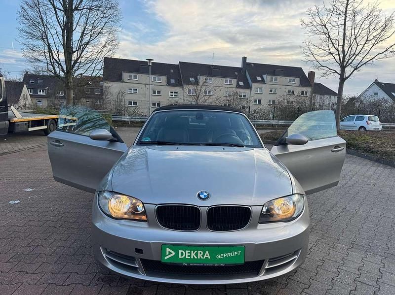 Gebraucht BMW 118 Cabriolet 143 PS (105 kW) 2008 Kaschmirsilber metallic Cabrio