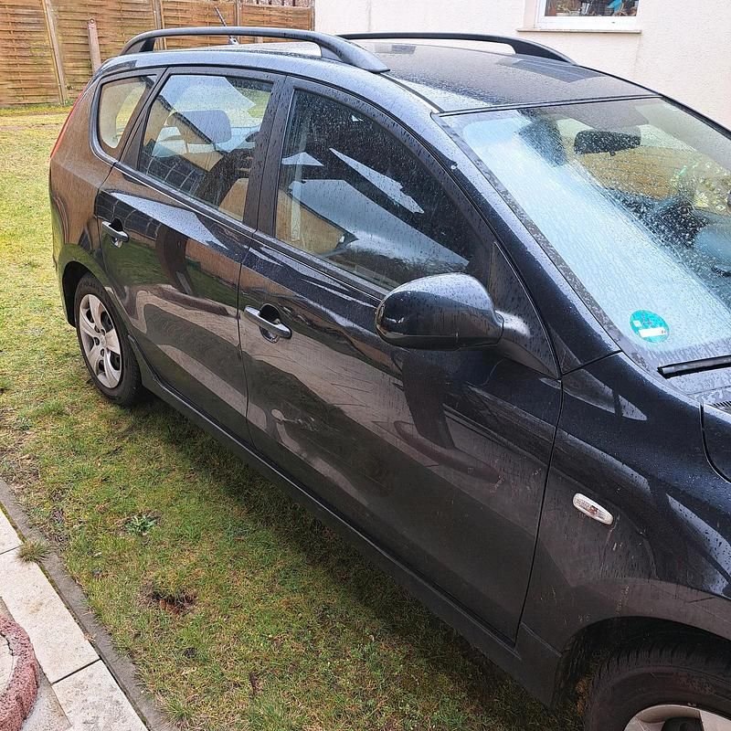 Gebraucht Hyundai i30 110 PS (80 kW) 2011 Kombi