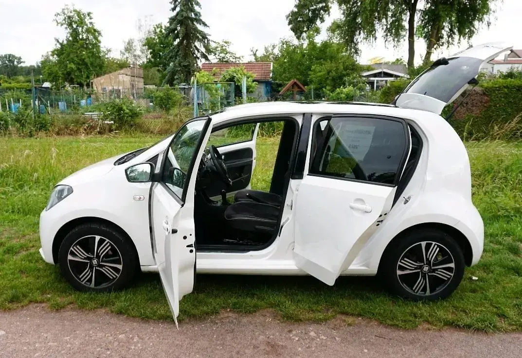 Używany Seat Mii 60 KM (44 kW) 2017 Biały Hatchback