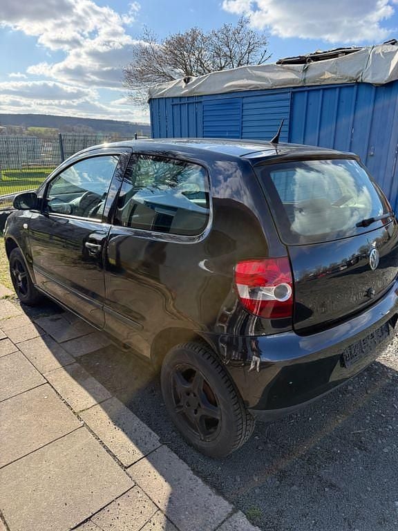 Gebraucht VW Fox 54 PS (39 kW) 2008 Schwarz Kleinwagen