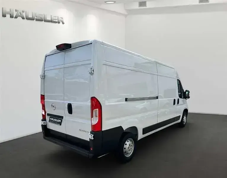 Gebraucht Opel Movano 140 PS (102 kW) 2023 Weiss Van