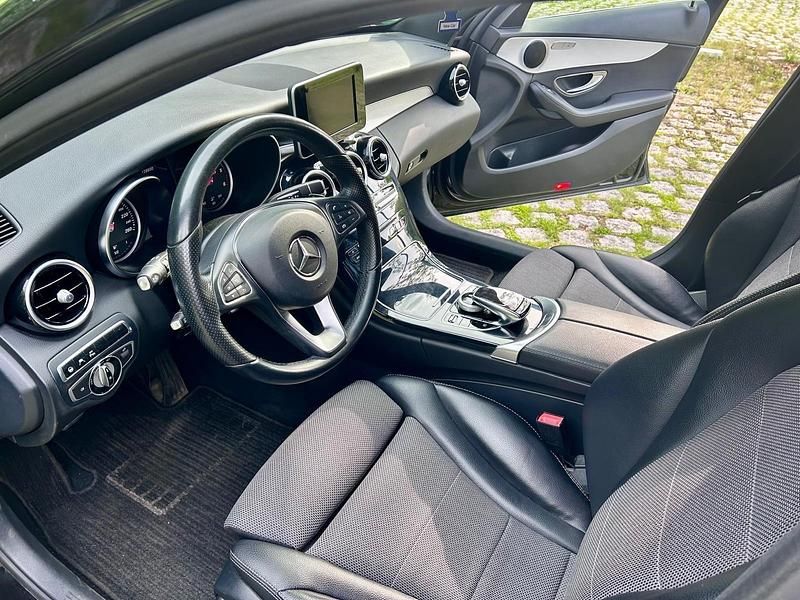 Gebraucht Mercedes C220 170 PS (125 kW) 2016 Schwarz Kombi