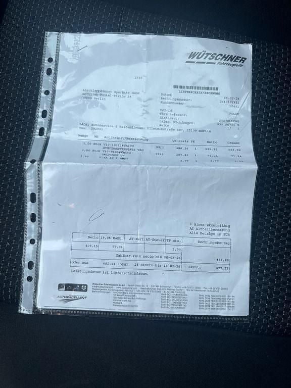 Gebraucht Skoda Rapid 105 PS (77 kW) 2015 Rot Kleinwagen