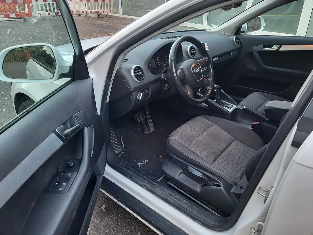 Używany Audi A3 125 KM (91 kW) 2009 Biały Hatchback