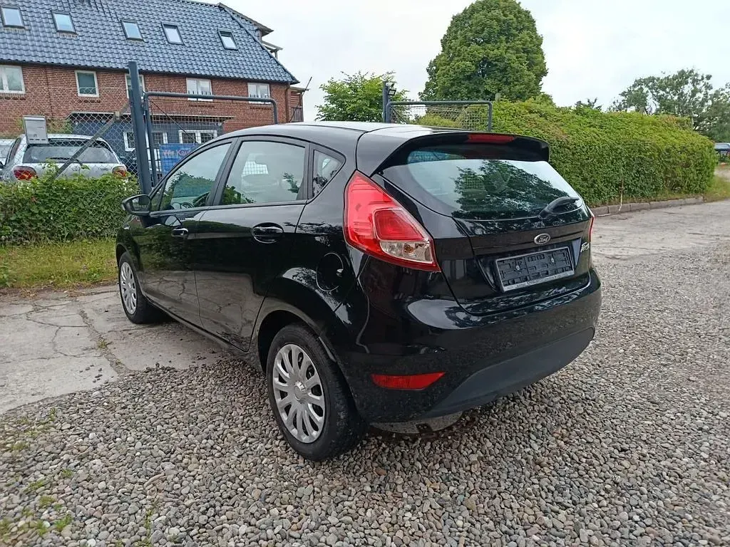 Gebraucht Ford Fiesta 60 PS (44 kW) 2013 Schwarz Limousine