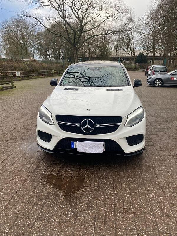 Weiß Gebraucht 2018 Mercedes GLE400 Coupé | 34.990 € (Superpreis) - Bild 1/4