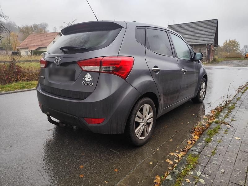 Gebraucht Hyundai ix20 125 PS (91 kW) 2011 Kleinwagen