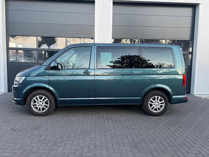 Gebraucht VW T6 Comfortline 150 PS (110 kW) 2018 Grün Van