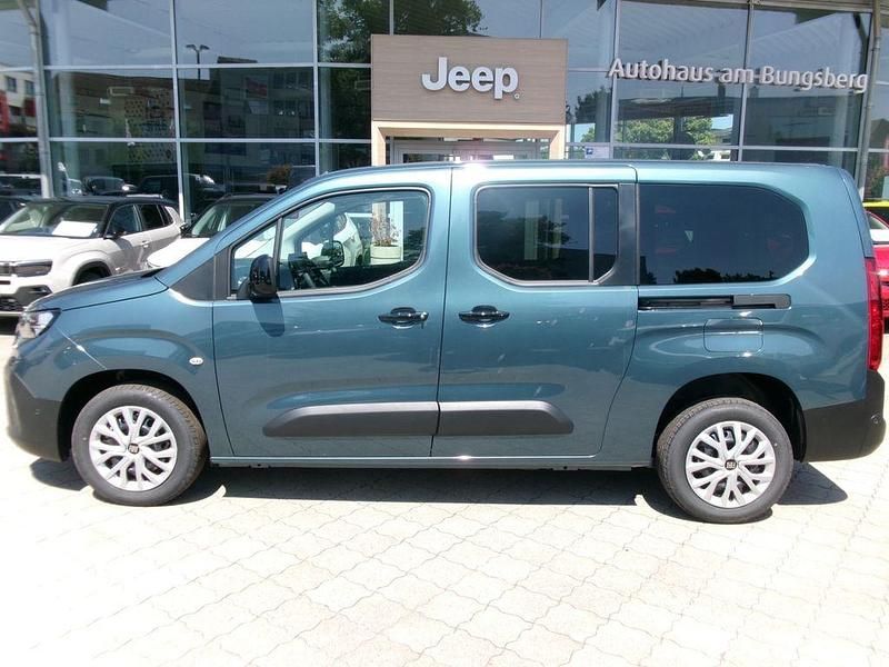 Gebraucht Fiat Doblò 131 PS (96 kW) 2025 Blau Van / Kleinbus