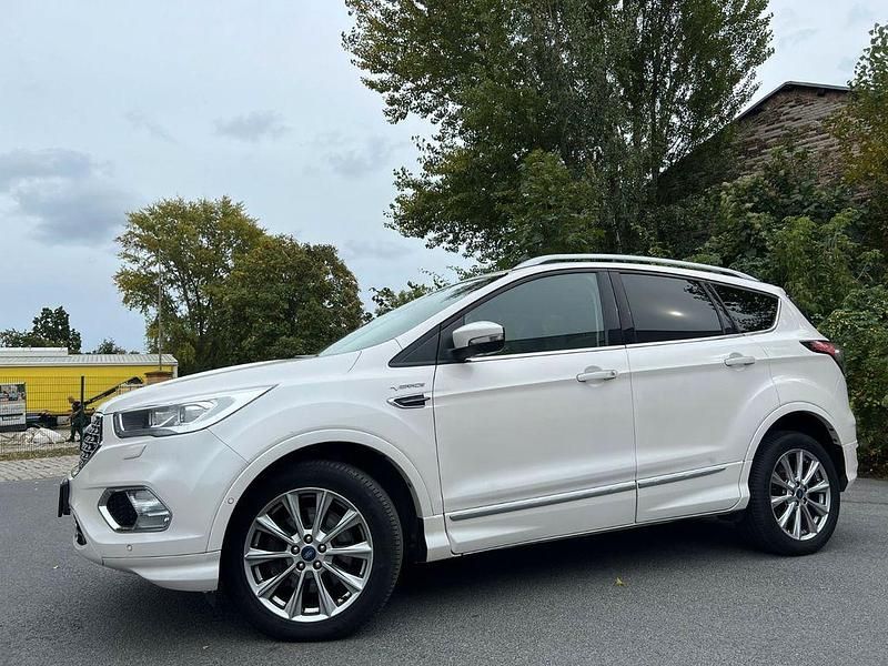 Weiß Gebraucht 2019 Ford Kuga Vignale SUV | 13.500 € (Guter Preis) - Bild 1/4
