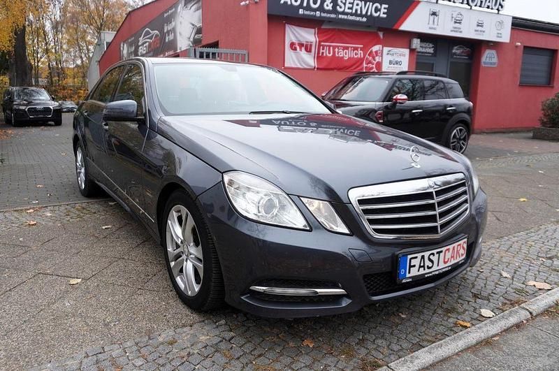 Gebraucht Mercedes E200 Avantgarde 184 PS (135 kW) 2013 Grau Limousine