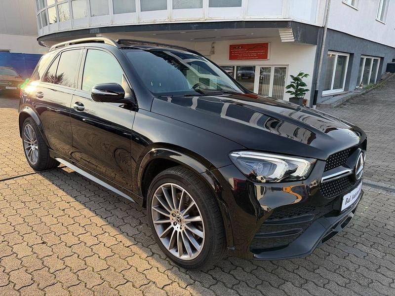 Gebraucht Mercedes GLE300 AMG 245 PS (180 kW) 2021 Schwarz SUV