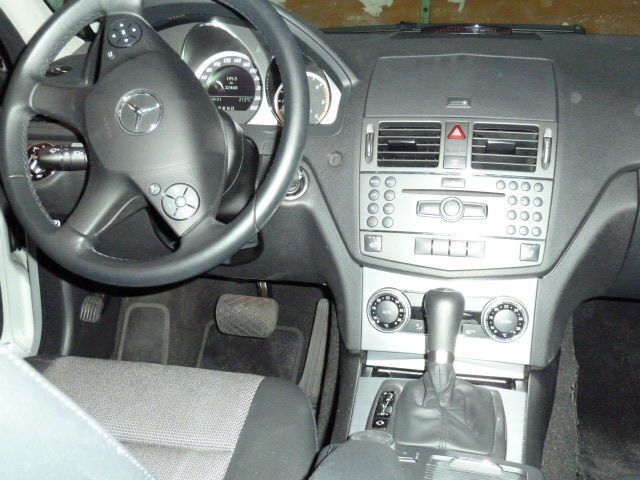 Gebraucht Mercedes C200 136 PS (100 kW) 2010 Silber metallic Kombi