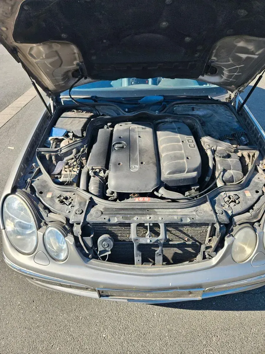 Gebraucht Mercedes 280 177 PS (130 kW) 2004 Grau Kombi