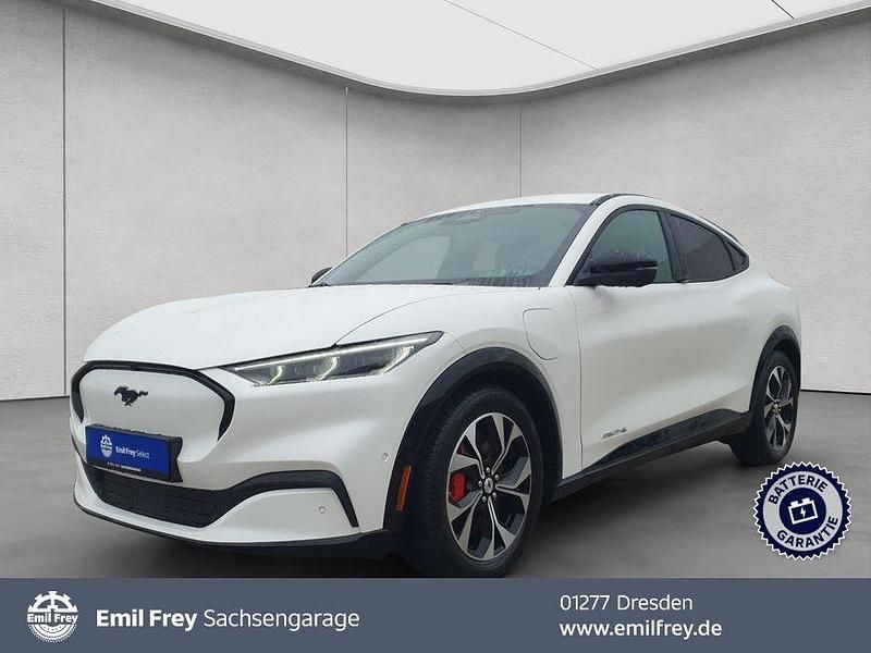 Weiß Gebraucht 2022 Ford Mustang Mach-E SUV | 30.940 € (Superpreis) - Bild 1/4