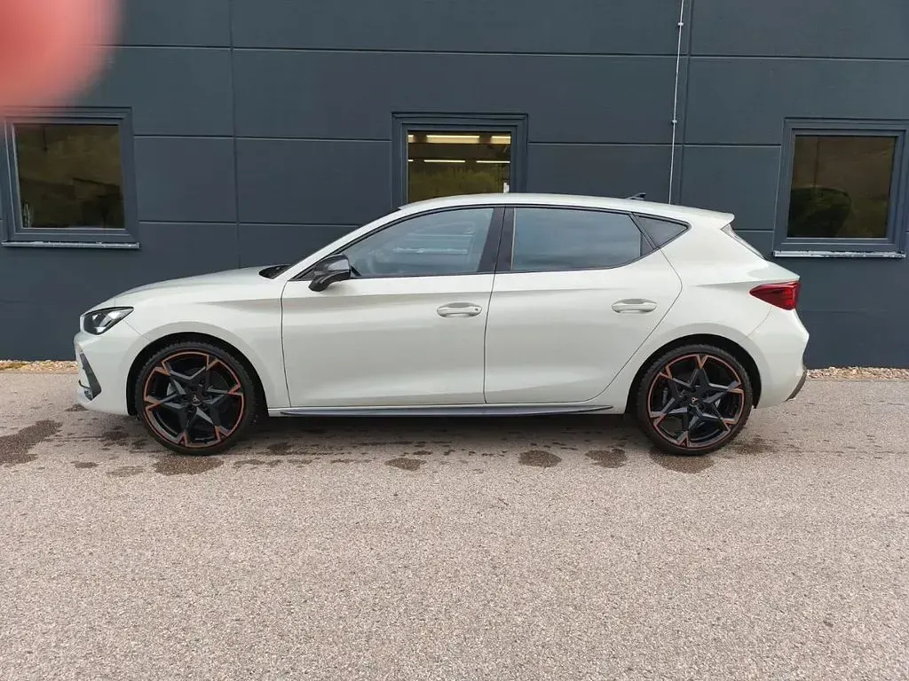 Gebraucht Cupra Leon 150 PS (110 kW) 2024 Grau Limousine