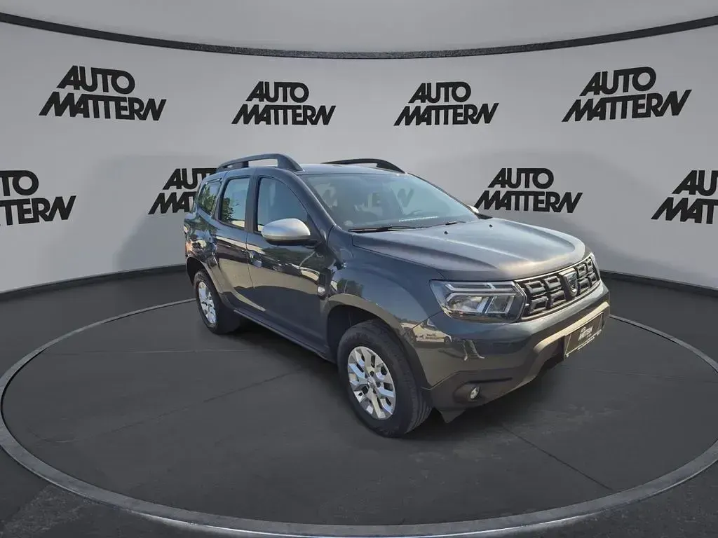 Gebraucht Dacia Duster Comfort 131 PS (96 kW) 2023 Grau SUV