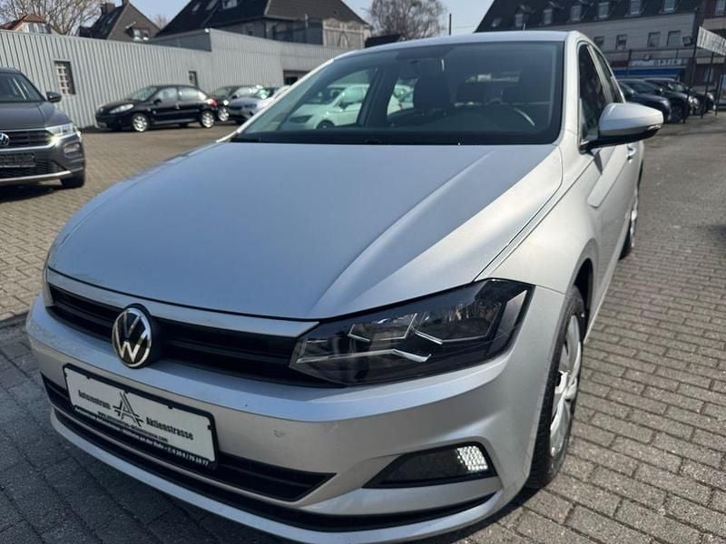 Usata VW Polo 80 CV (58 kW) 2021 Argento Utilitaria