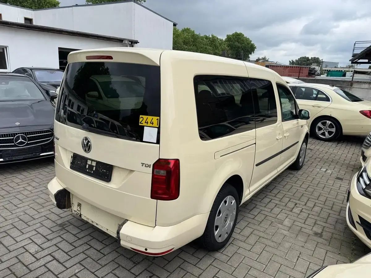 Gebraucht VW Caddy Maxi 102 PS (75 kW) 2016 Beige Van / Kleinbus