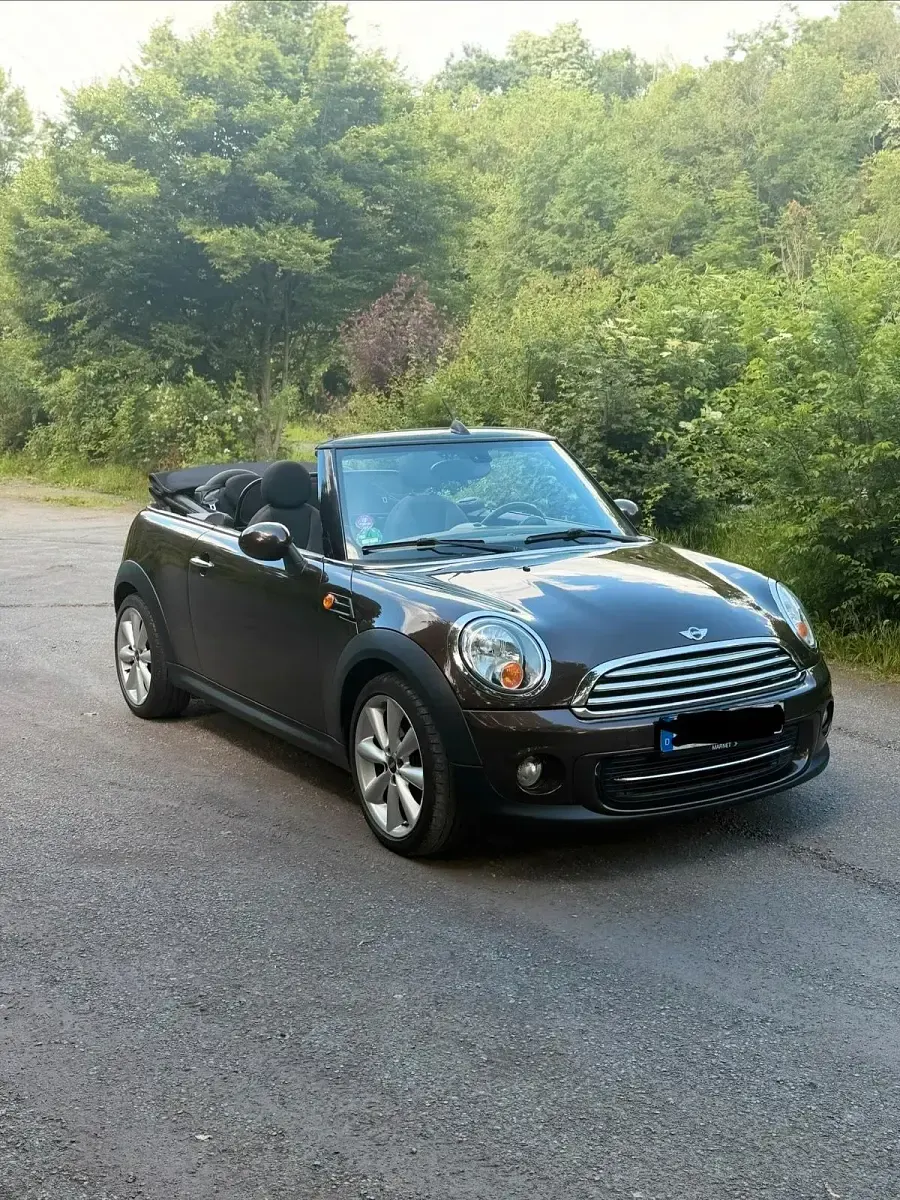 Gebraucht Mini Cooper Cabriolet 90 PS (66 kW) 2011 Braun Cabrio