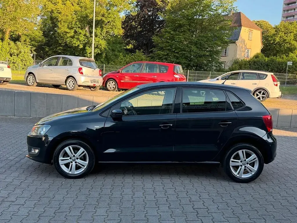 Gebraucht VW Polo Comfortline 90 PS (66 kW) 2013 Schwarz Kleinwagen