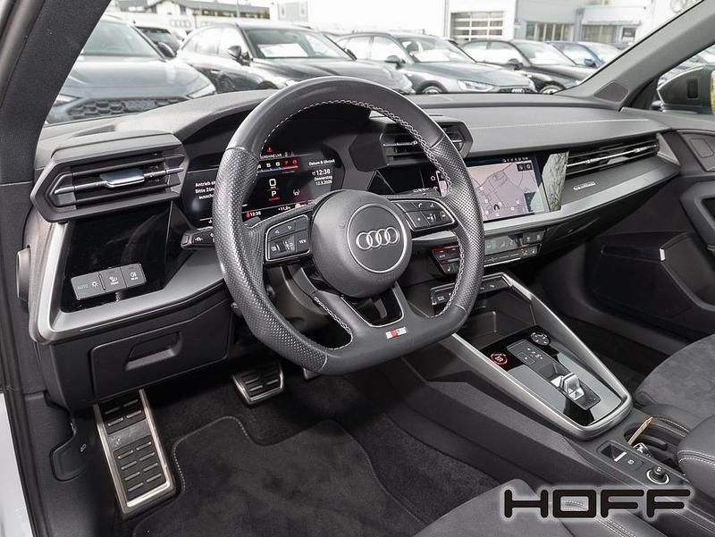 Gebraucht Audi S3 Ambiente 310 PS (228 kW) 2023 Gletscherweiß metallic Limousine