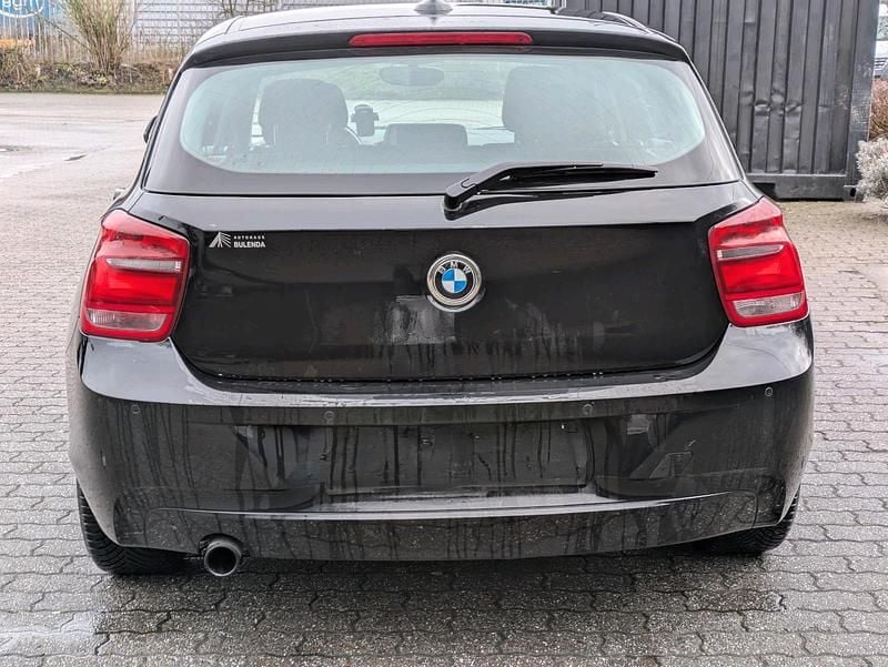 Gebraucht BMW 114 102 PS (75 kW) 2015 Schwarz Kleinwagen