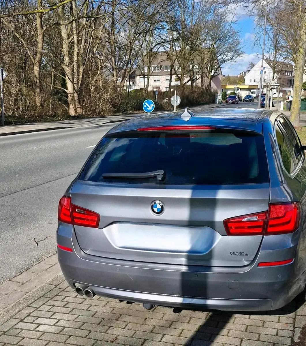 Gebraucht BMW 530 258 PS (189 kW) 2012 Grau Kombi
