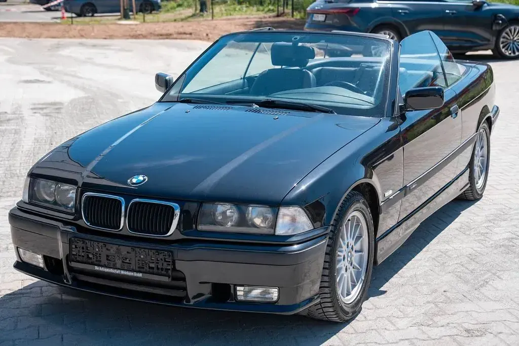 Gebraucht BMW 320 Cabriolet M Sport 150 PS (110 kW) 1998 Schwarz Cabrio