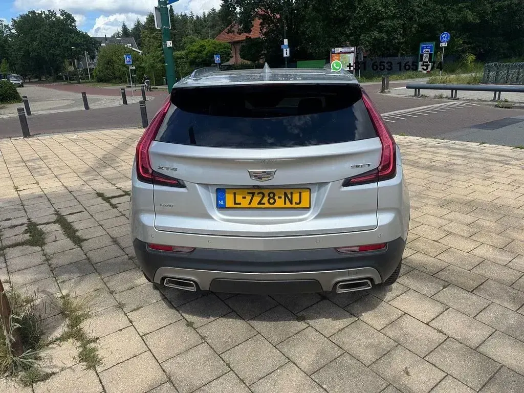 Gebraucht Cadillac XT4 230 PS (169 kW) 2021 Grau SUV