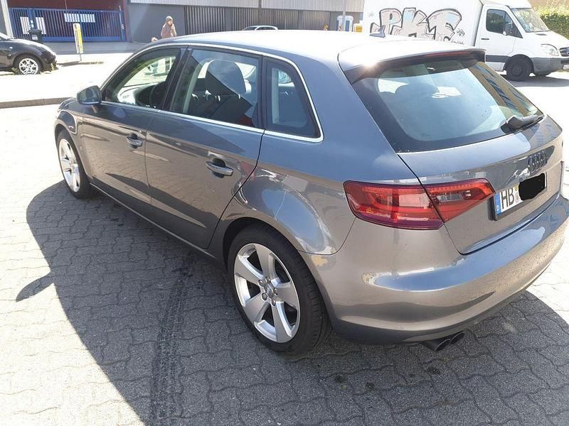 Gebraucht Audi A3 Sportback Ambition 140 PS (102 kW) 2014 Grau Kleinwagen