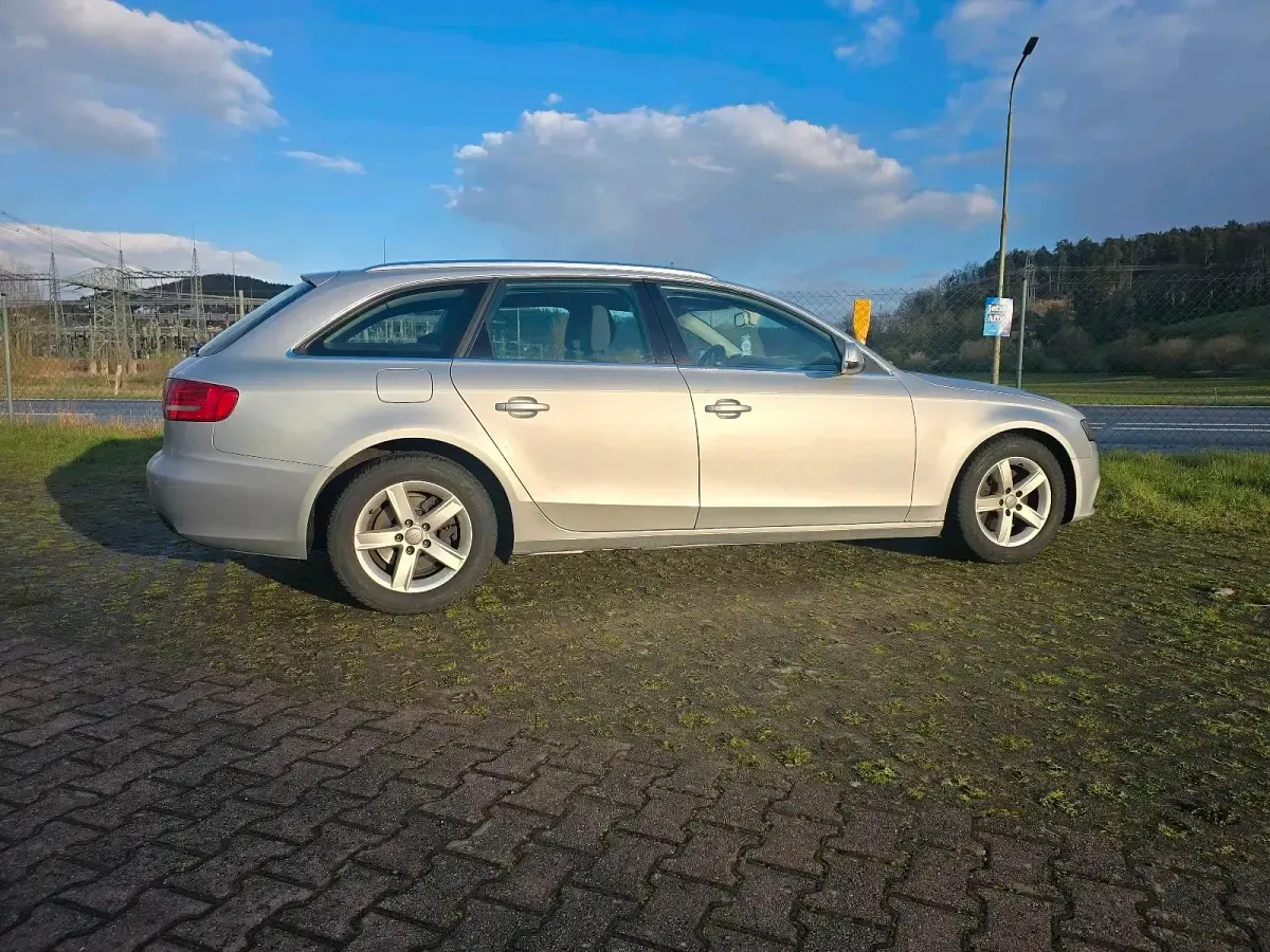 Gebraucht Audi A4 143 PS (105 kW) 2011 Silber Kombi