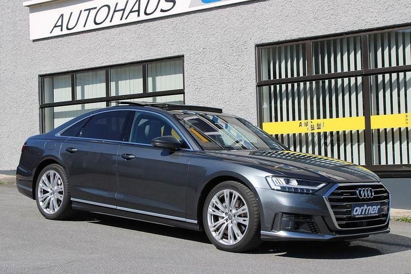 Grau Gebraucht 2019 Audi A8 Ambiente Limousine | 41.750 € (Superpreis) - Bild 1/4