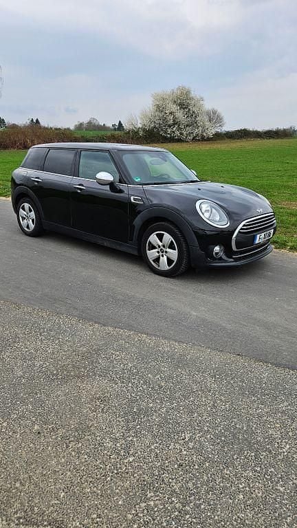 Schwarz Gebraucht 2016 Mini One Clubman Kombi | 10.000 € (Fairer Preis) - Bild 1/4