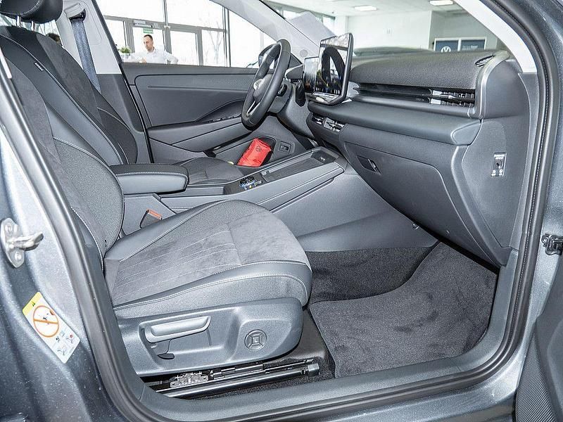 Neu VW T-Roc Style 150 PS (110 kW) 2026 Grau SUV