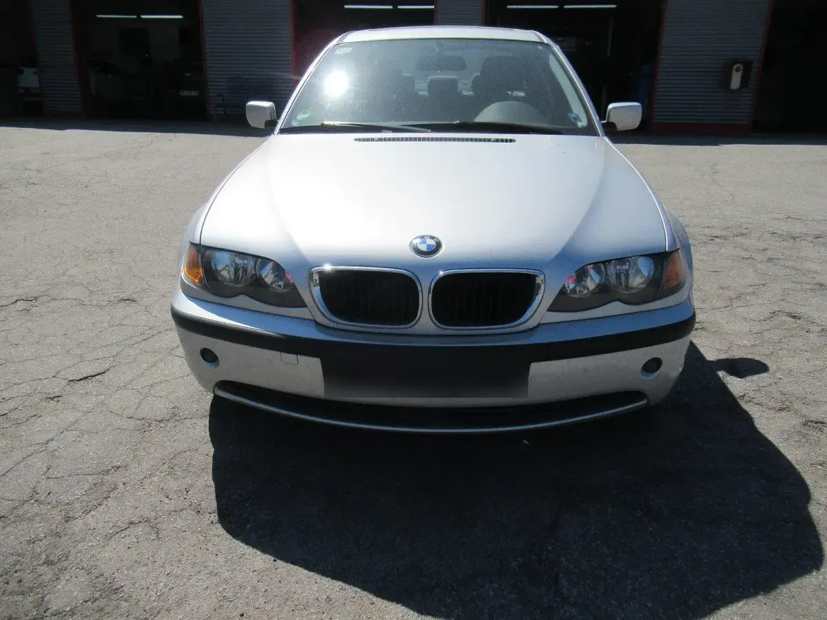 Gebraucht BMW 316 115 PS (84 kW) 2004 Silber Limousine