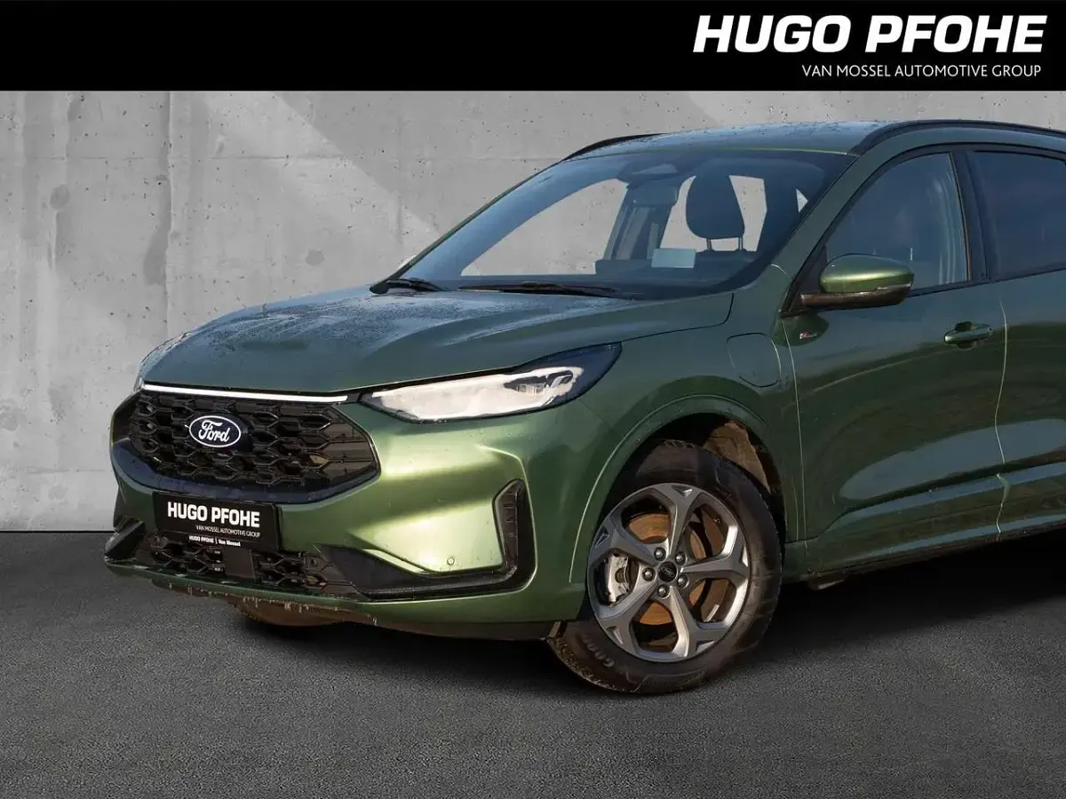 Używany Ford Kuga ST-Line 243 KM (178 kW) 2025 Zielony SUV