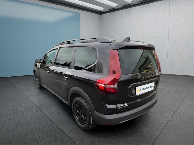 Neu Dacia Jogger 140 PS (102 kW) 2025 Schwarz Van / Kleinbus
