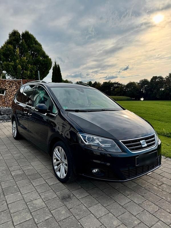 Schwarz Gebraucht 2016 Seat Alhambra 4Drive Van / Kleinbus | 22.300 € (Etwas zu teuer) - Bild 1/4