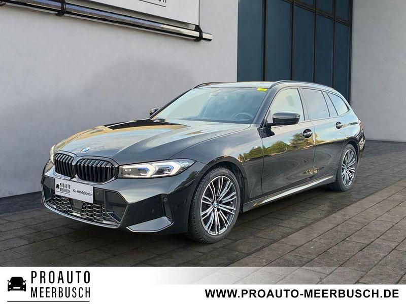 Black sapphire Gebraucht 2024 BMW 320 M Sport Kombi | 41.900 € (Fairer Preis) - Bild 1/4