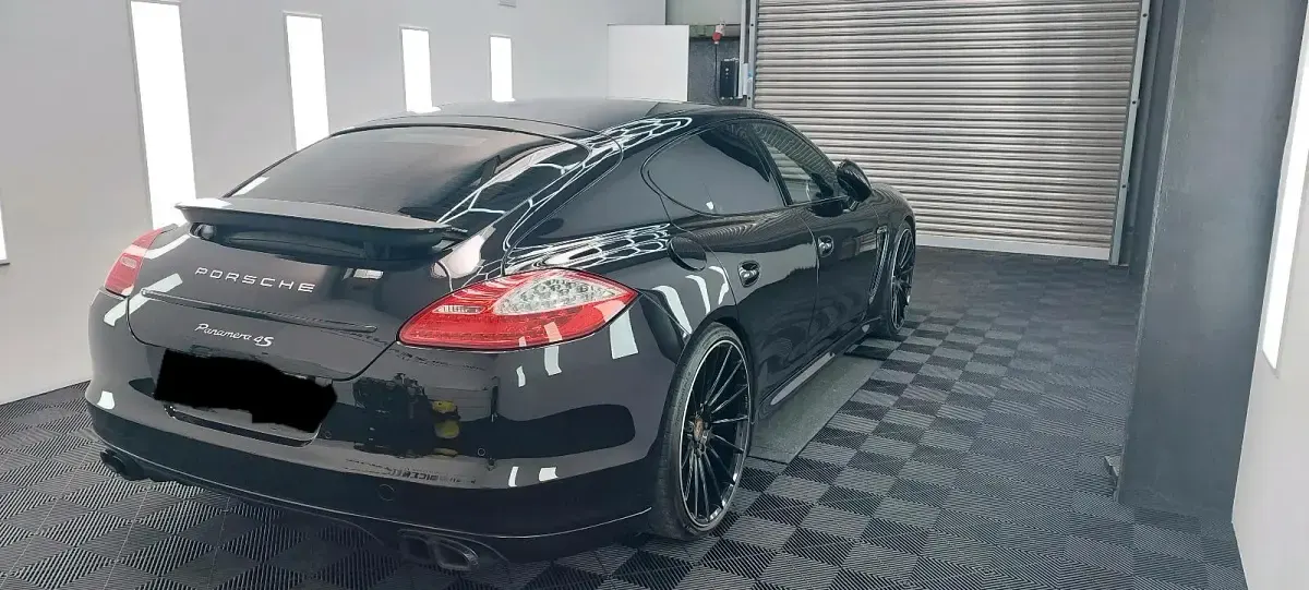 Gebraucht Porsche Panamera 4S Chrono 400 PS (294 kW) 2010 Schwarz Kleinwagen