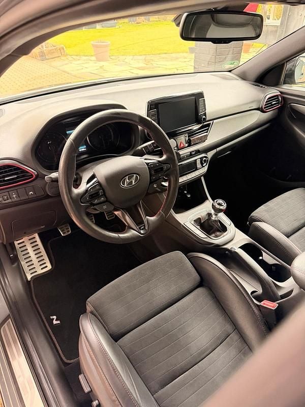 Gebraucht Hyundai i30 280 PS (205 kW) 2019 Limousine