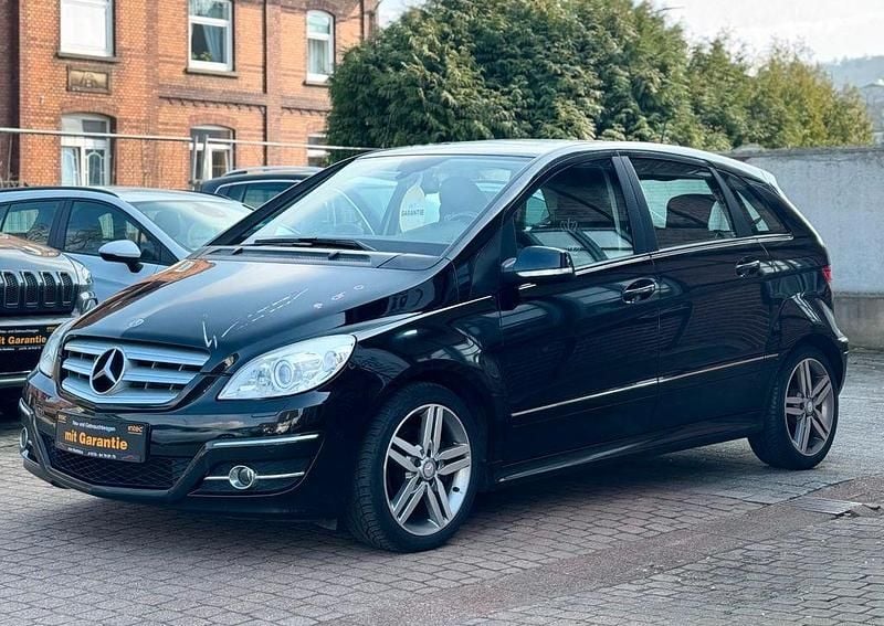 Gebraucht Mercedes B180 109 PS (80 kW) 2011 Schwarz Van / Kleinbus