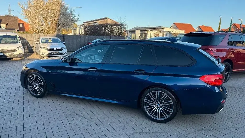 Gebraucht BMW 520 M Sport 190 PS (139 kW) 2017 Blau Kombi