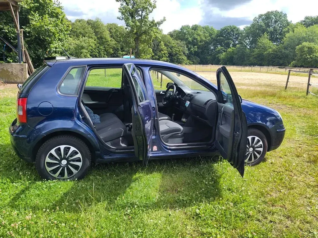 Gebraucht VW Polo Cricket 75 PS (55 kW) 2005 Blau Kleinwagen