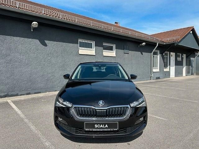 Gebraucht Skoda Scala Cool Plus 95 PS (69 kW) 2023 Schwarz Kleinwagen