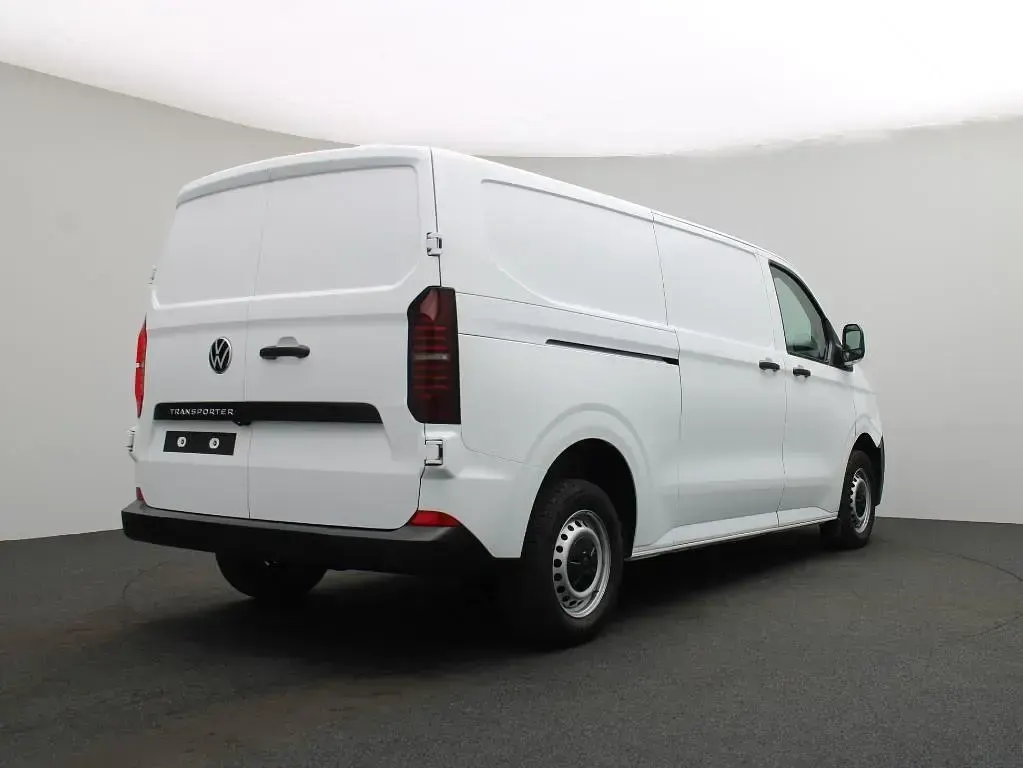 Gebraucht VW T7 110 PS (80 kW) 2025 Clear white Van
